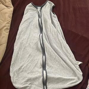 Gray Sleeveless Zip-Up Sleep Sack